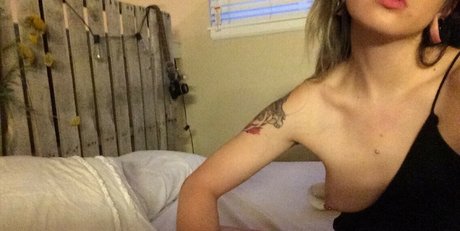 Ashesbardole nude leaked OnlyFans pic