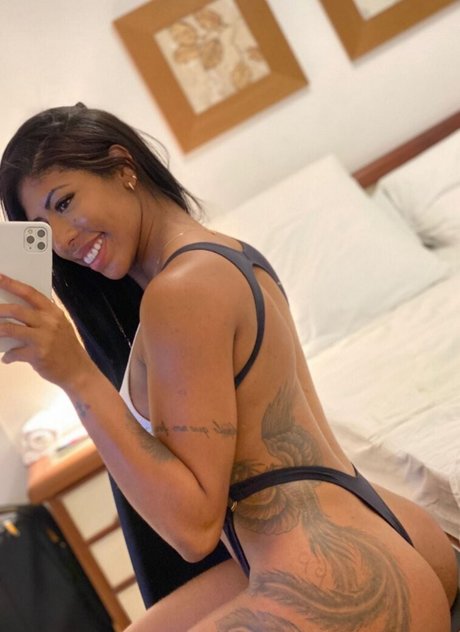 Julha Souza nude leaked OnlyFans pic