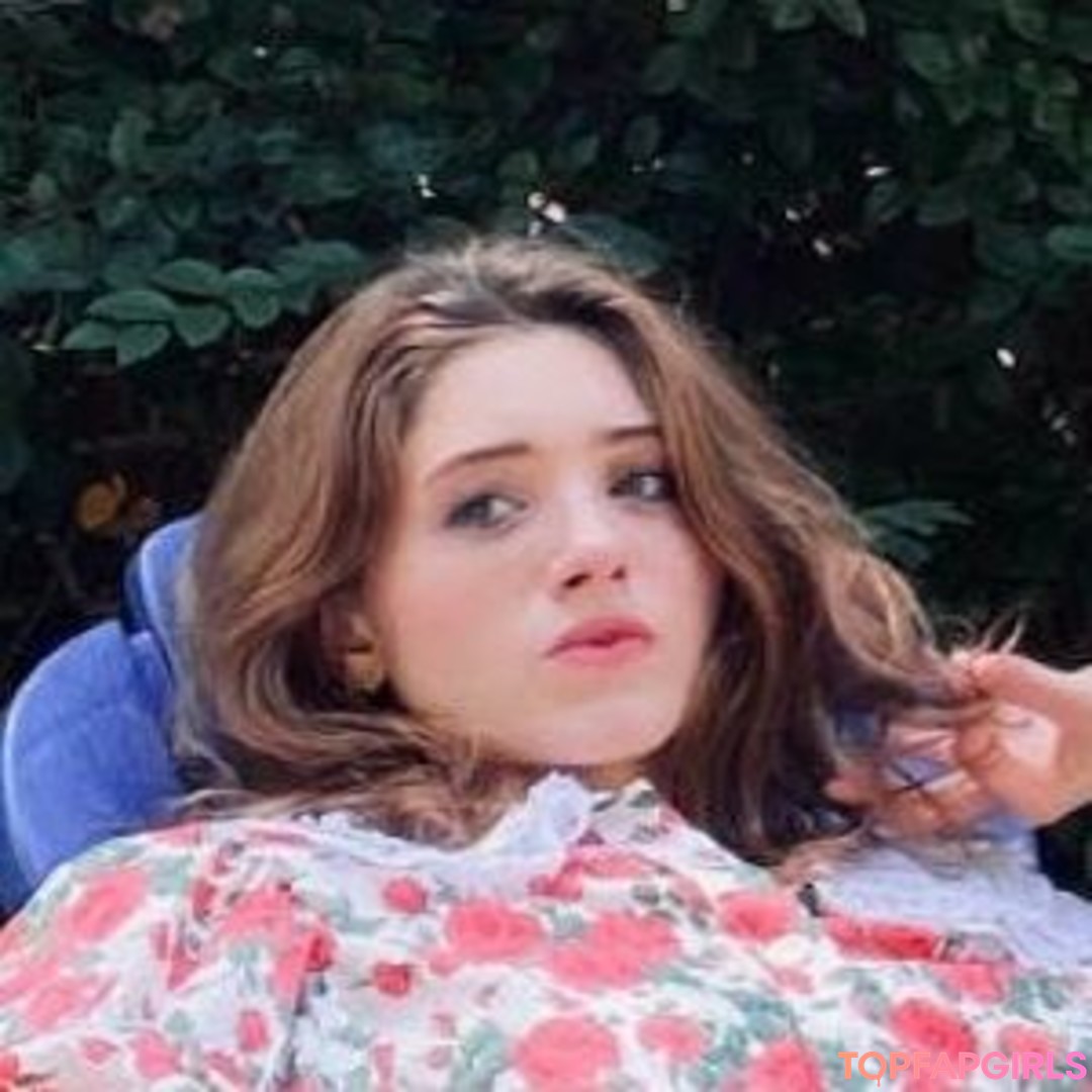 Natalia Dyer Nude Leaked OnlyFans Photo #126