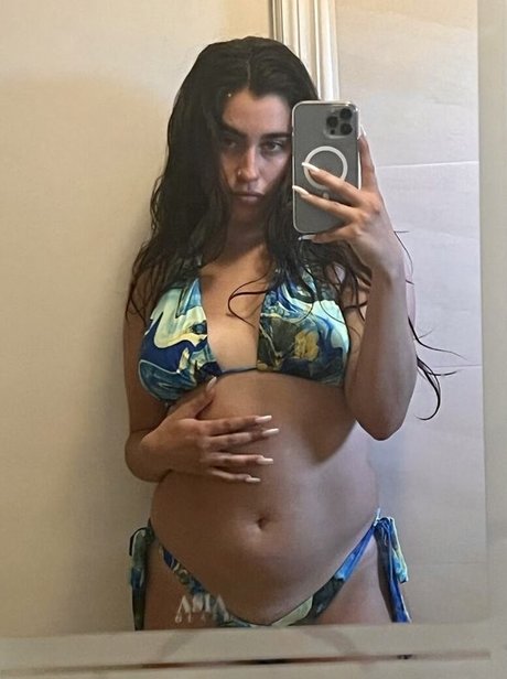 Lauren Jauregui nude leaked OnlyFans pic