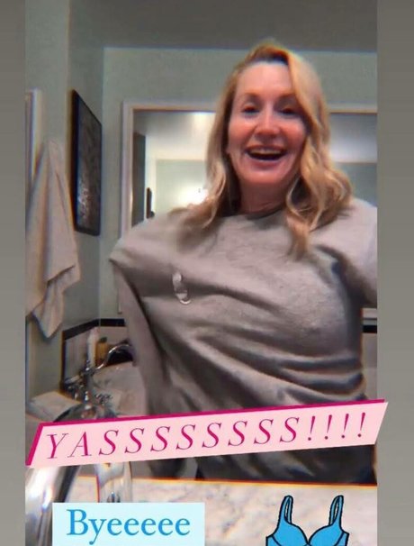 Angela Kinsey nude leaked OnlyFans pic