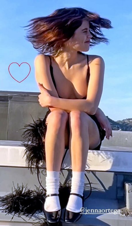 Jenna Ortega nude leaked OnlyFans photo #111