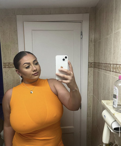 Chelsea-leigh nude leaked OnlyFans pic