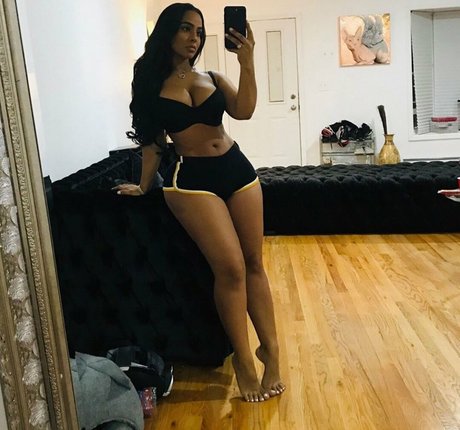 Ayisha Diaz nude leaked OnlyFans pic