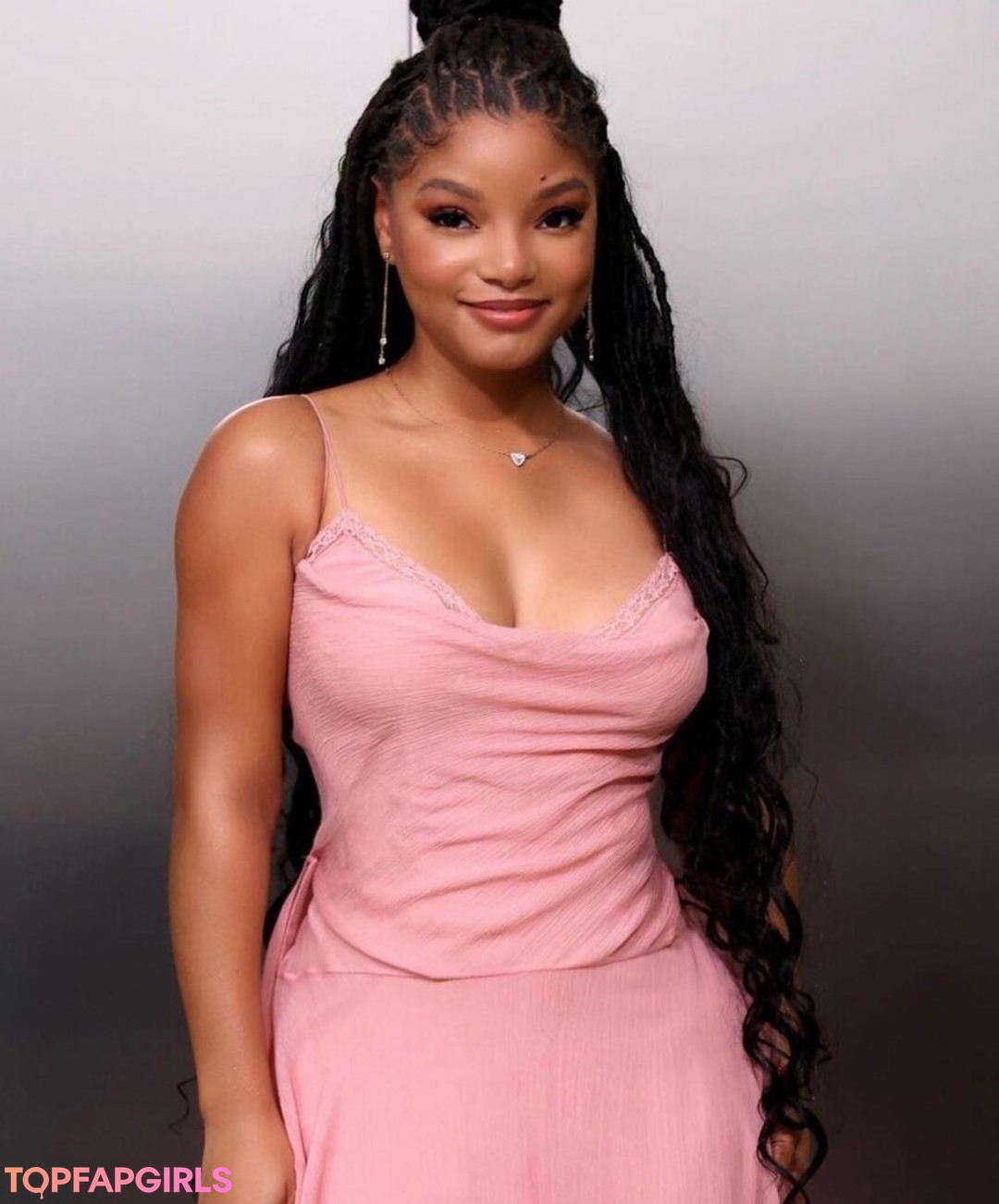 Halle Bailey Nude Leaked OnlyFans Photo #331