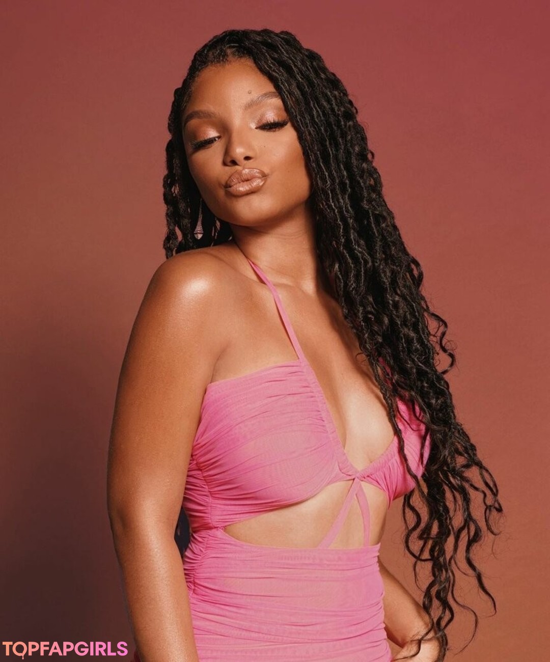 Halle Bailey Nude Leaked OnlyFans Photo #296