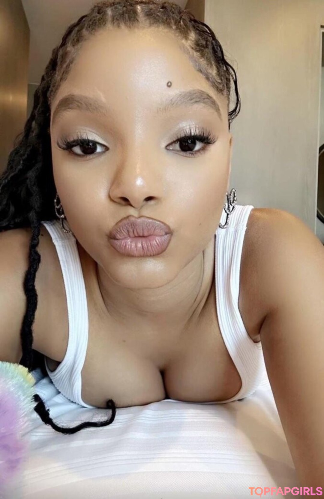 Halle Bailey Nude Leaked OnlyFans Photo #45