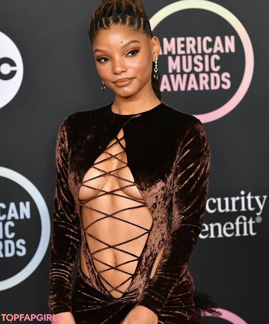 Halle Bailey Nude Leaked OnlyFans Photo #234