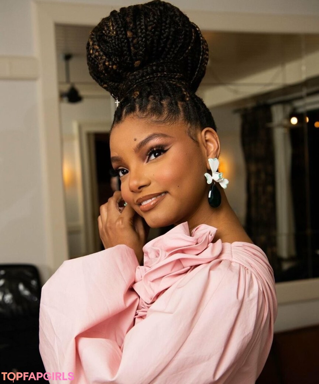 Halle Bailey Nude Leaked OnlyFans Photo #102