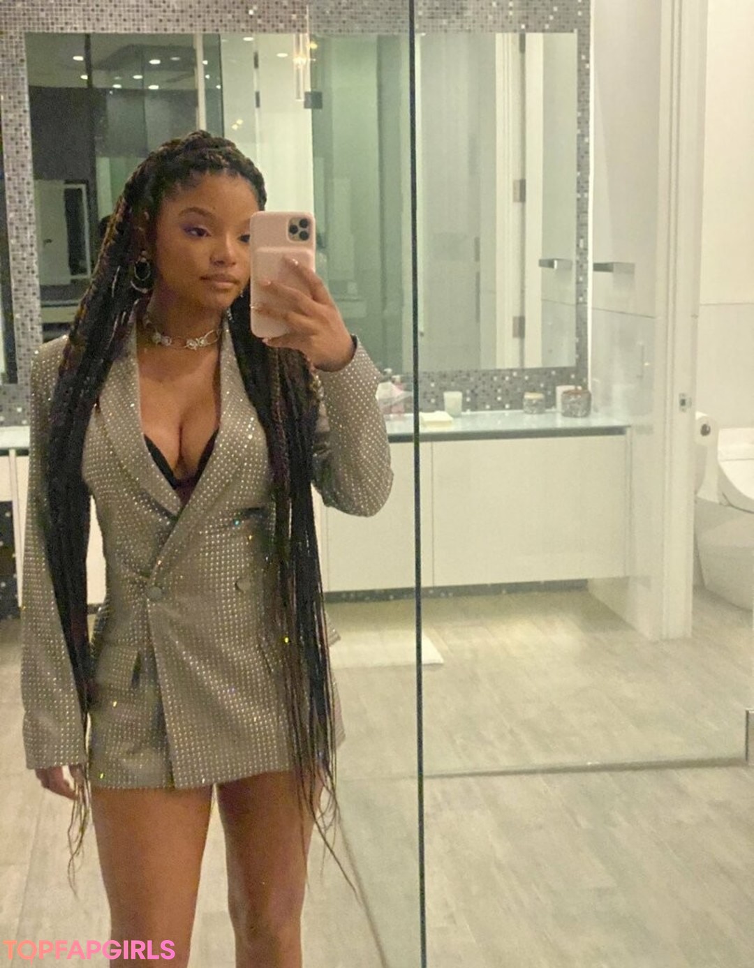 Halle Bailey Nude Leaked OnlyFans Photo #364