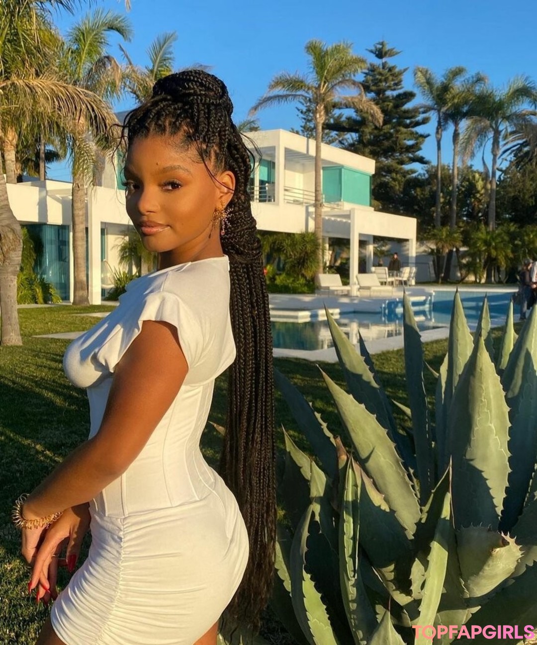 Halle Bailey Nude Leaked OnlyFans Photo #259