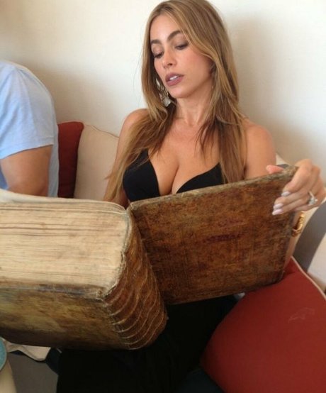 Sofia Vergara nude leaked OnlyFans photo #333