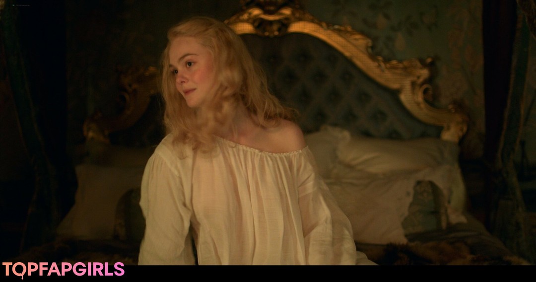 Elle Fanning Nude Leaked OnlyFans Photo #372