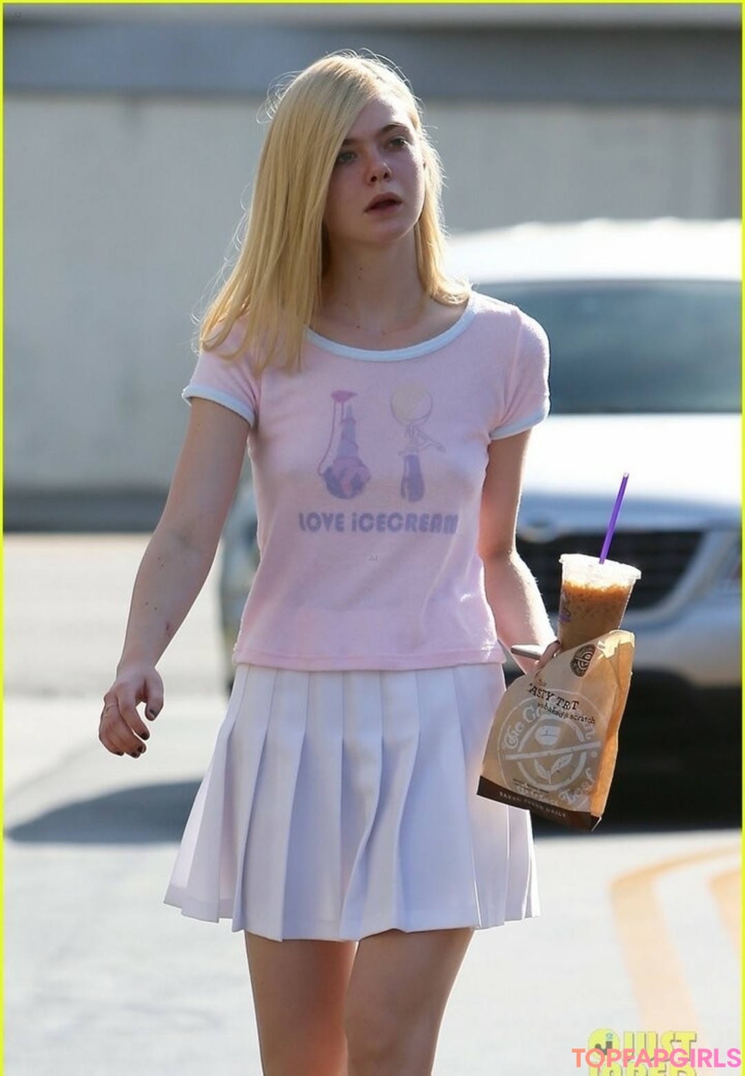 Elle Fanning Nude Leaked OnlyFans Photo #493