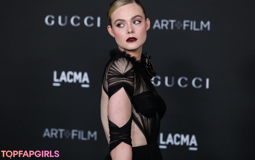 Elle Fanning Nude Leaked OnlyFans Photo #22