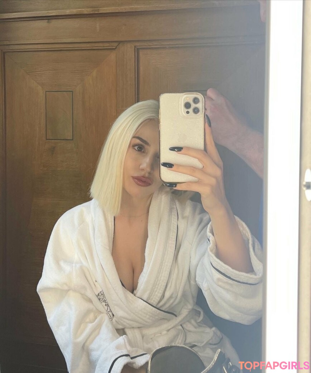 Ava Max Nude Leaked OnlyFans Photo #402