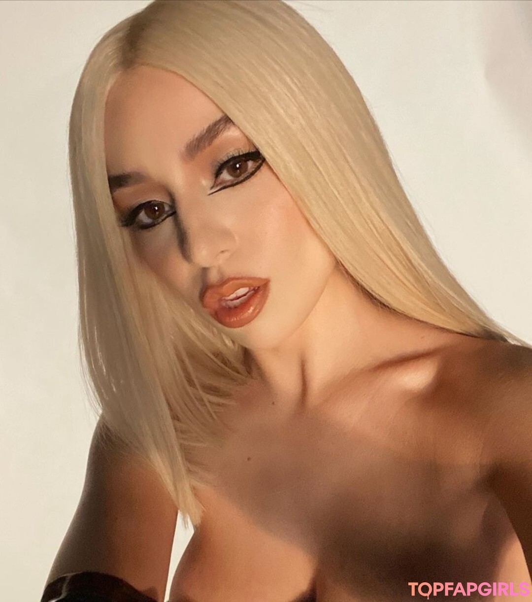 Ava Max Nude Leaked OnlyFans Photo #51