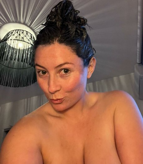 Bel Larcombe nude leaked OnlyFans pic