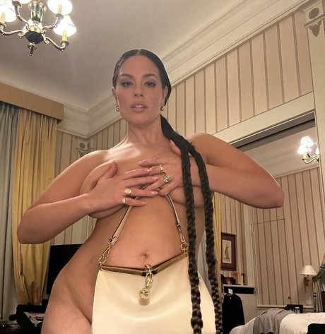 Ashley Graham nude leaked OnlyFans pic