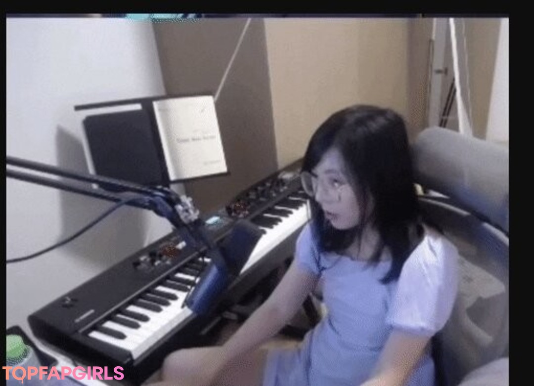 LilyPichu Nude Leaked OnlyFans Photo #453