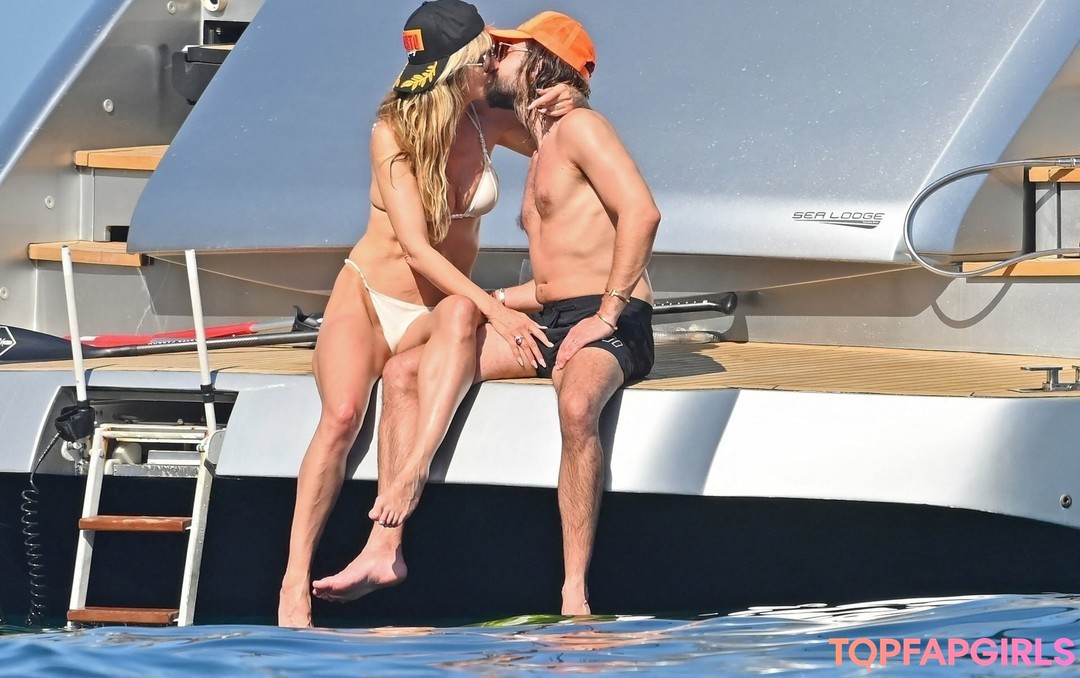 Heidi Klum Nude Leaked OnlyFans Photo #365