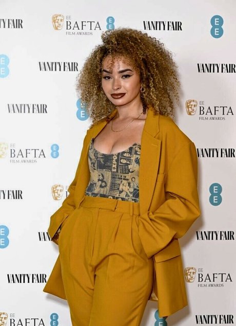 Ella Eyre nude leaked OnlyFans photo #51