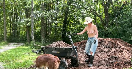 The Naked Gardener nude leaked OnlyFans pic