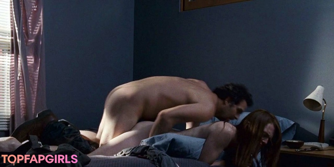 Julianne Moore Nude Leaked OnlyFans Photo #24