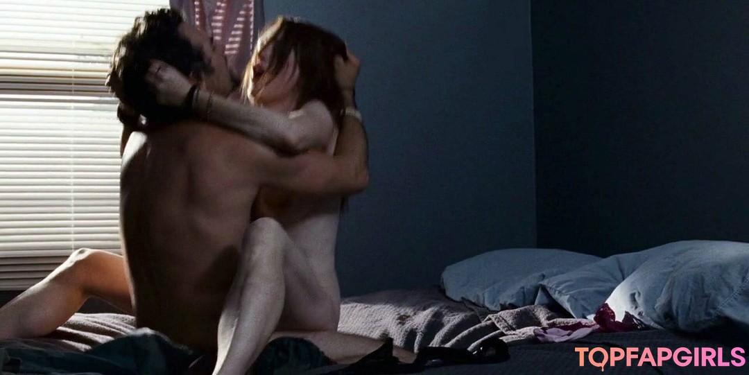 Julianne Moore Nude Leaked OnlyFans Photo #16