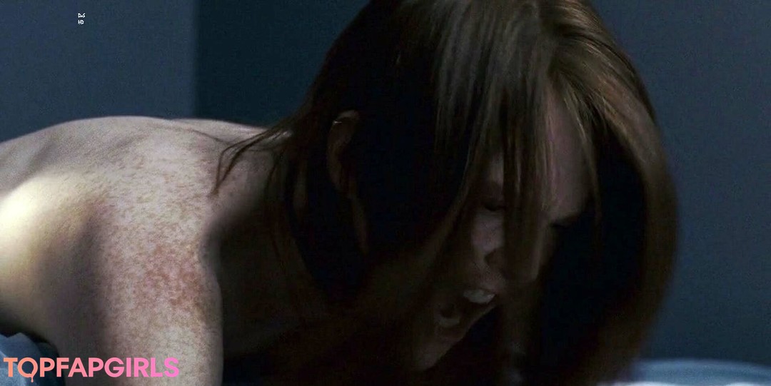 Julianne Moore Nude Leaked OnlyFans Photo #30