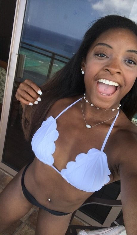 Simone Biles nude leaked OnlyFans photo #110