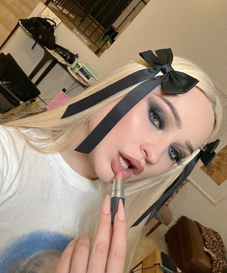 Kim Petras nude leaked OnlyFans photo #5