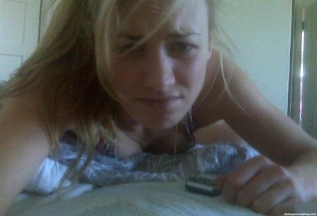 Yvonne Strahovski nude leaked OnlyFans pic