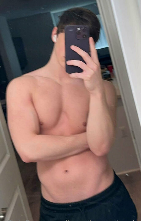 Brandonrowlandx nude leaked OnlyFans photo #7
