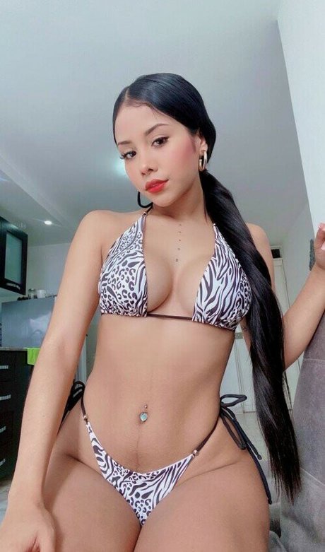 Danielarb2000 nude leaked OnlyFans photo #2