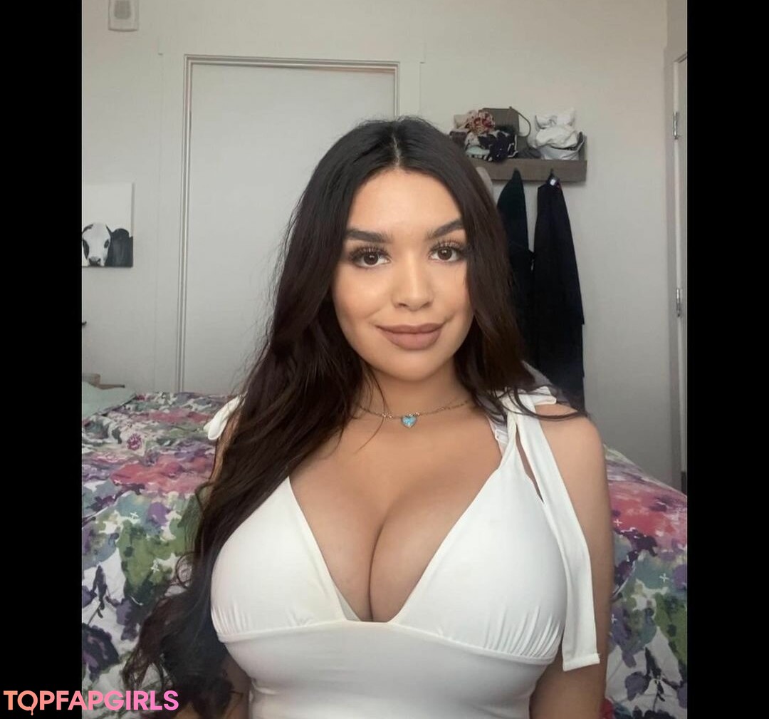 Erika M Diaz Nude Leaked OnlyFans Photo #21