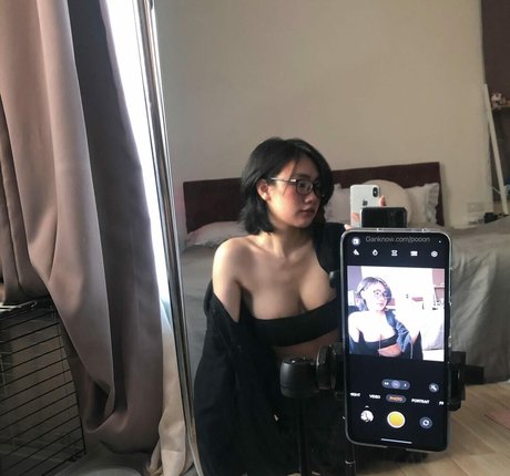 Poon Wrunya nude leaked OnlyFans pic