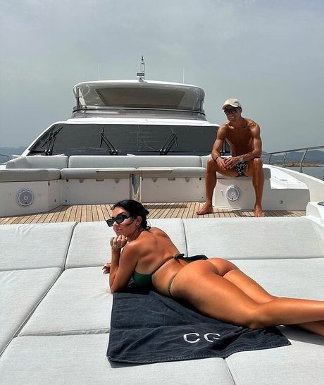 Georgina Rodriguez nude leaked OnlyFans photo #44