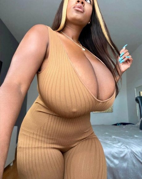 Yanithebbody1 nude leaked OnlyFans pic