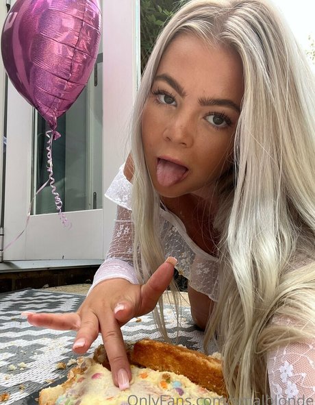 Smalblonde nude leaked OnlyFans photo #12