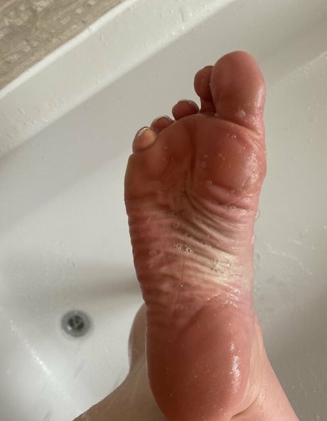 Solearchfeet nude leaked OnlyFans pic
