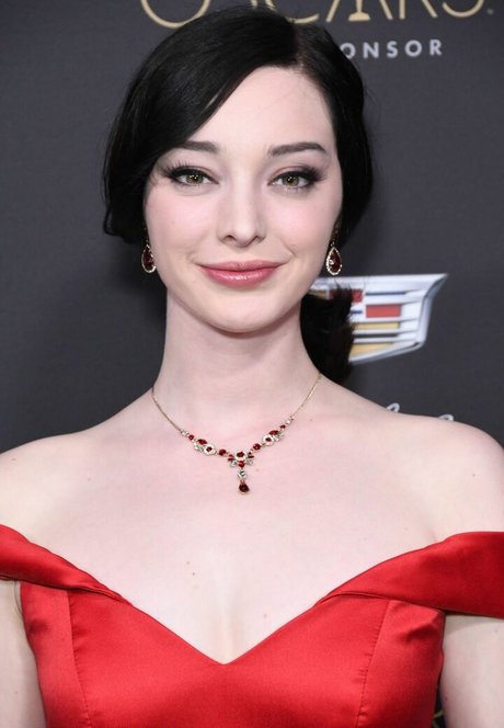 Emma Dumont nude leaked OnlyFans photo #2