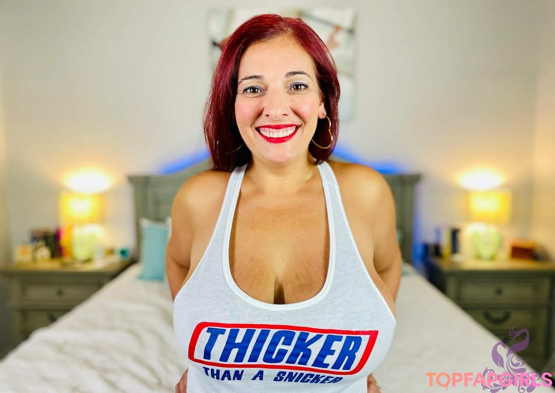 https://img.topfapgirls1.com/1/73/72063/andipeacockdd/andipeacockdd-135-1080px.jpg