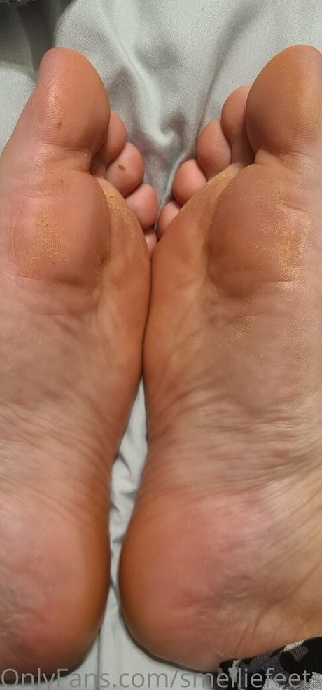 Smelliefeetsweetie nude leaked OnlyFans pic