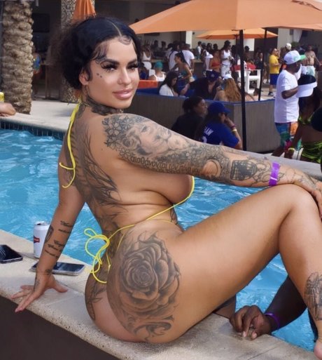TattedMonaLisa nude leaked OnlyFans pic
