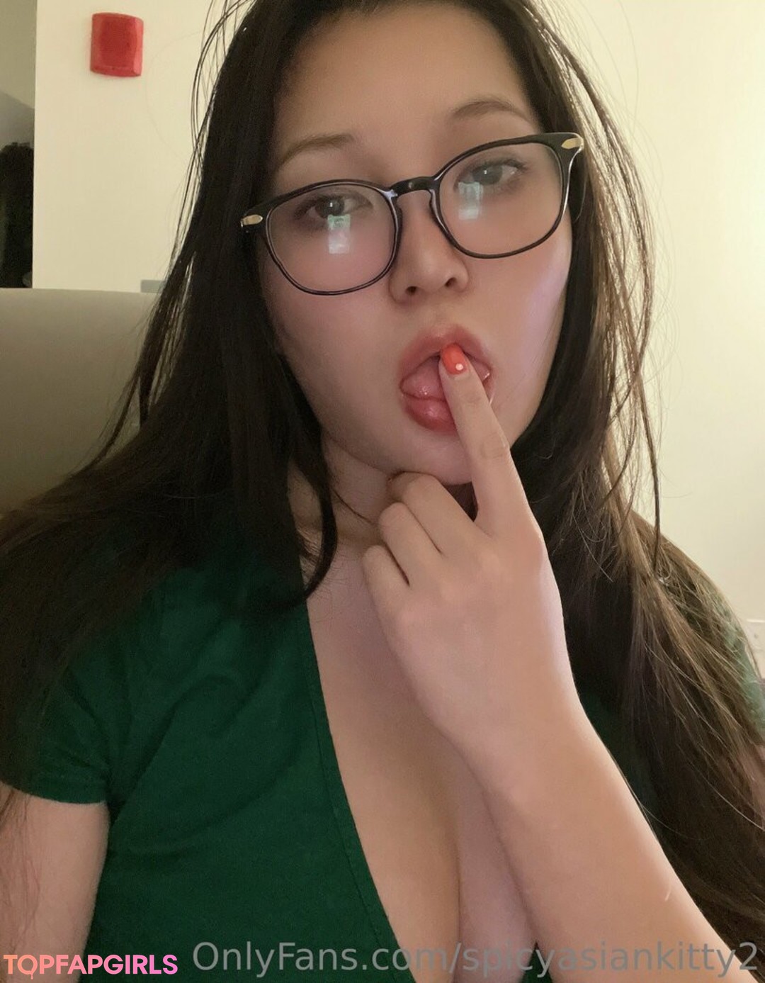 Spicyasiankitty2 Nude Leaked OnlyFans Photo #10