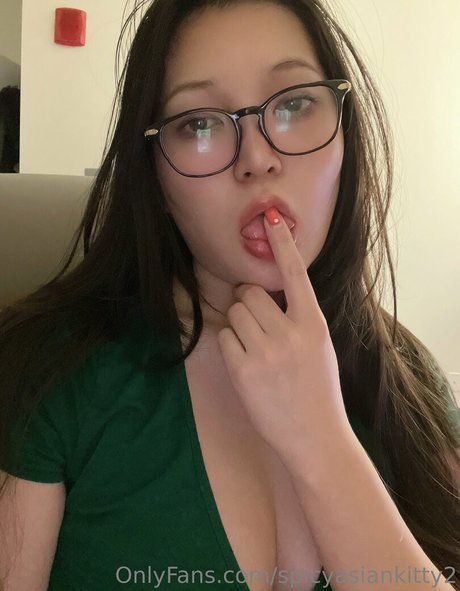 Spicyasiankitty2 nude leaked OnlyFans pic