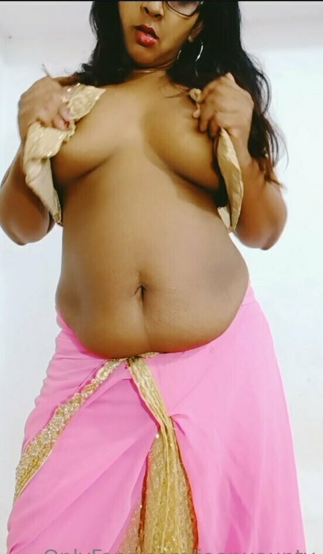 Jaanuaunty nude leaked OnlyFans pic