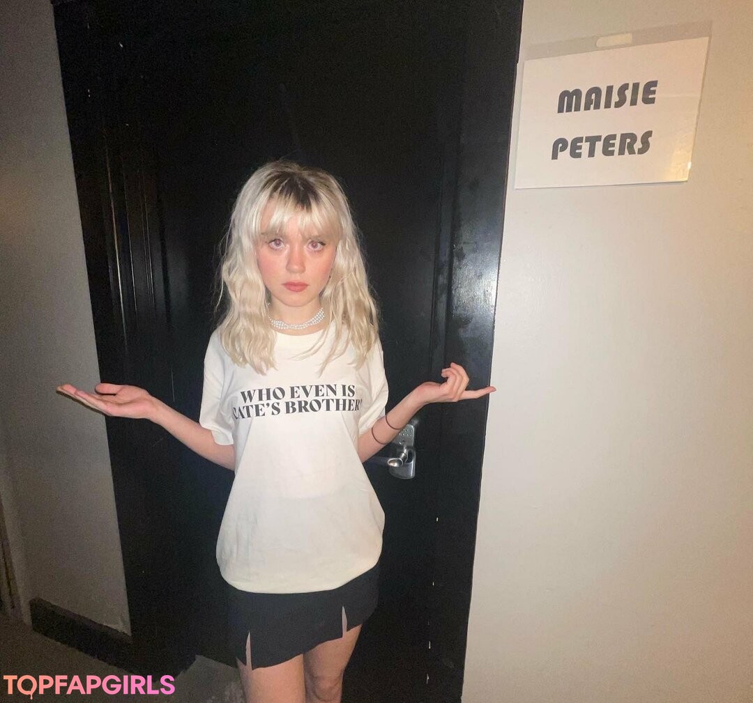 Maisie Peters Nude Leaked OnlyFans Photo #9