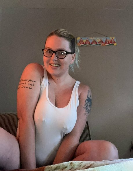 Skylar.swallows nude leaked OnlyFans pic